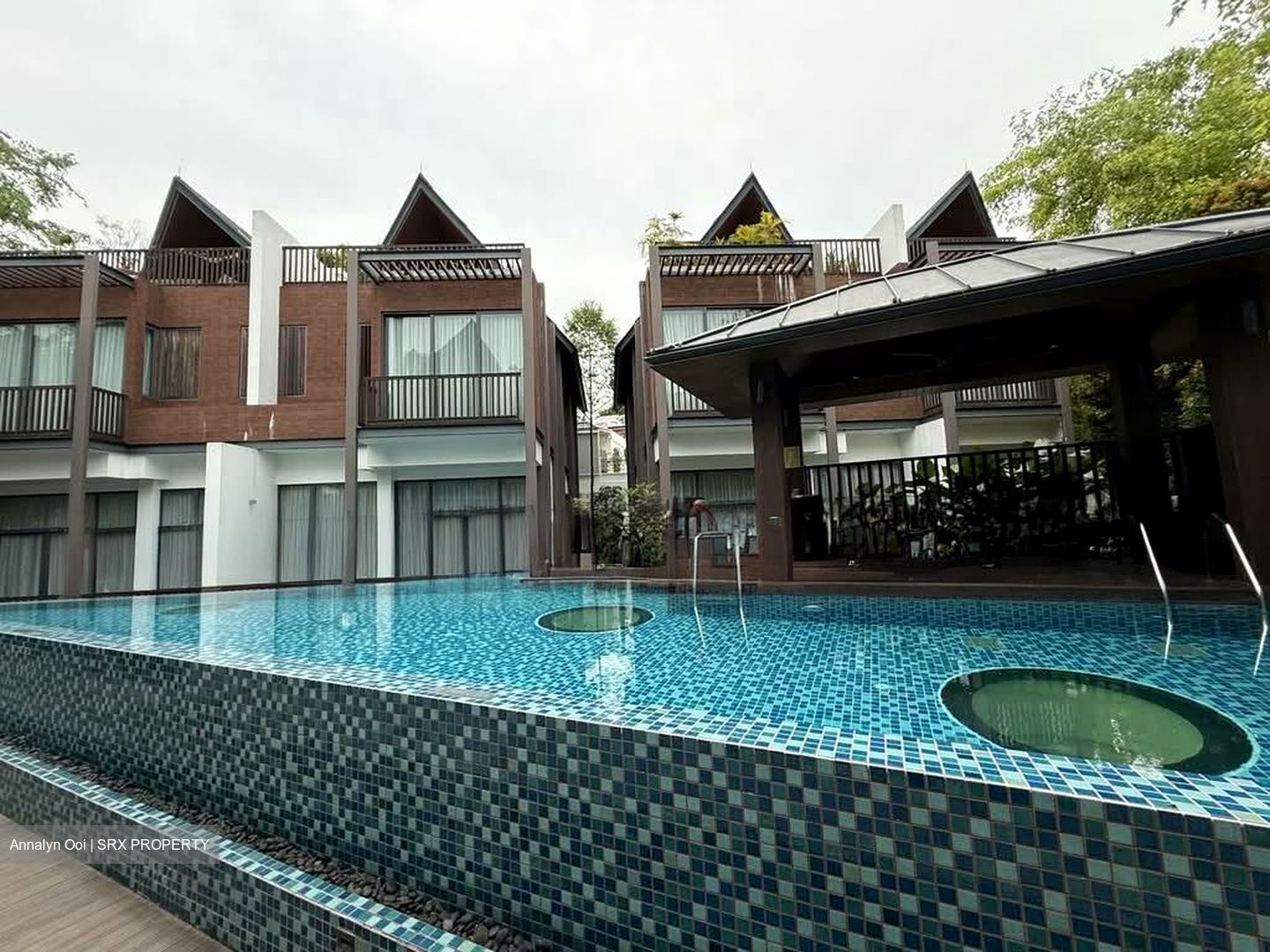Jalan Haji Alias (D10), Terrace #538733241